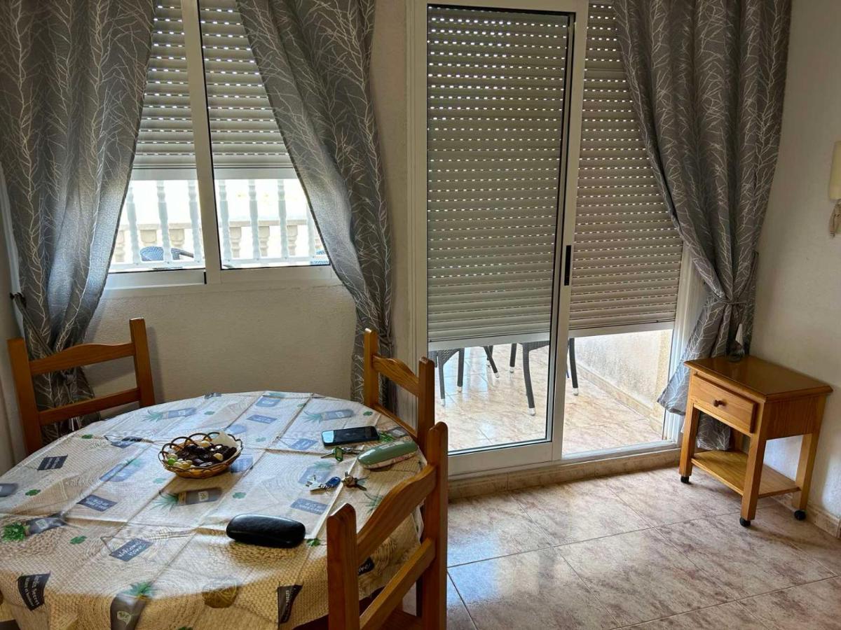 Apartament Mariha Torrevieja Ngoại thất bức ảnh