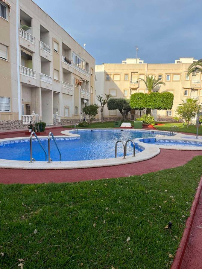 Apartament Mariha Torrevieja Ngoại thất bức ảnh